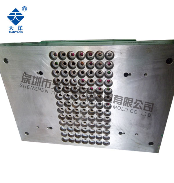 300個X9mm氣動打孔機